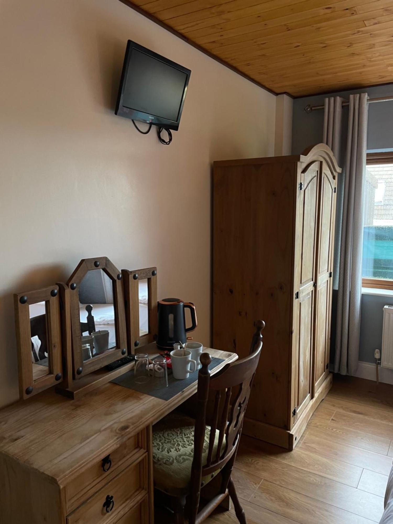 Bed and Breakfast The Coastguard House @ Tigh T.P. Ballydavid Exterior foto