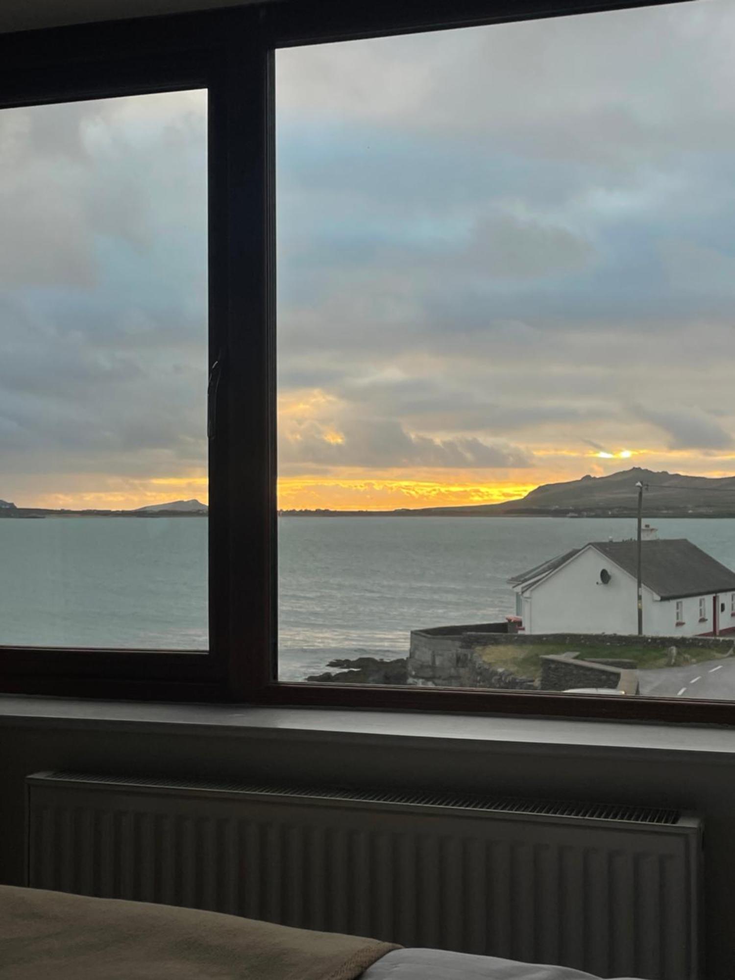 Bed and Breakfast The Coastguard House @ Tigh T.P. Ballydavid Exterior foto